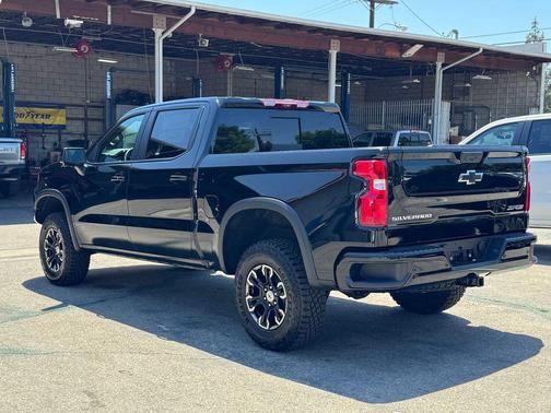 Black 2026 Chevrolet Silverado 1500 ZR2
