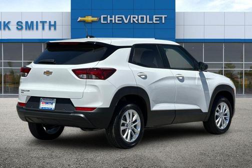 Summit White 2026 Chevrolet Trailblazer LS