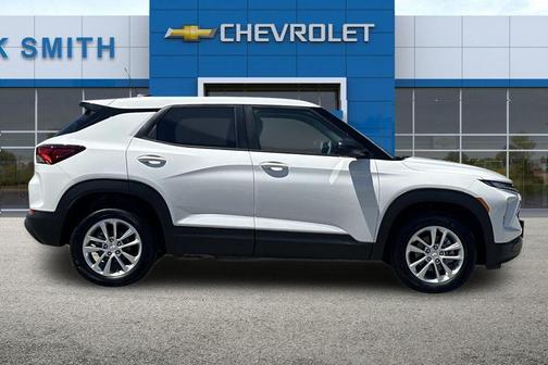 Summit White 2026 Chevrolet Trailblazer LS