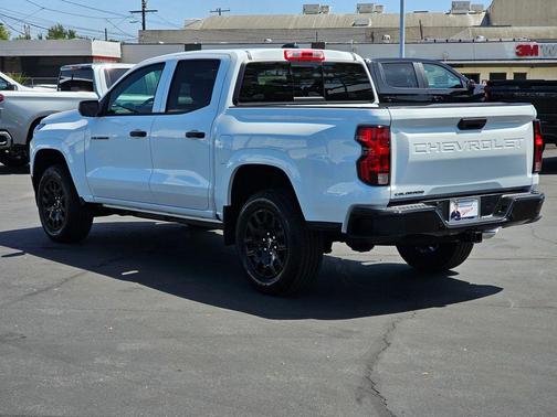 Summit White 2026 Chevrolet Colorado WT