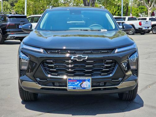 Mosaic Black Metallic 2026 Chevrolet Trax FWD ACTIV