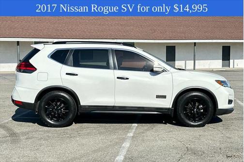 2017 Nissan Rogue SV
