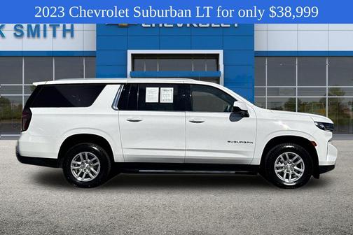 2023 Chevrolet Suburban LT
