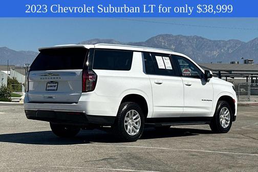 2023 Chevrolet Suburban LT