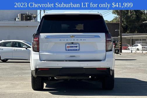 2023 Chevrolet Suburban LT