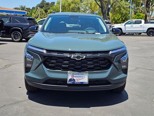 Cypress Gray 2026 Chevrolet Trax LT