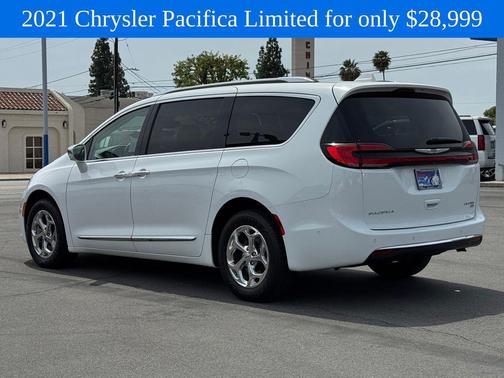 Bright White Clearcoat 2021 Chrysler Pacifica Limited