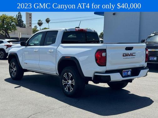 Summit White 2023 GMC Canyon AT4