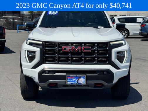 Summit White 2023 GMC Canyon AT4