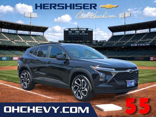 Mosaic Black Metallic 2026 Chevrolet Trax FWD 2RS