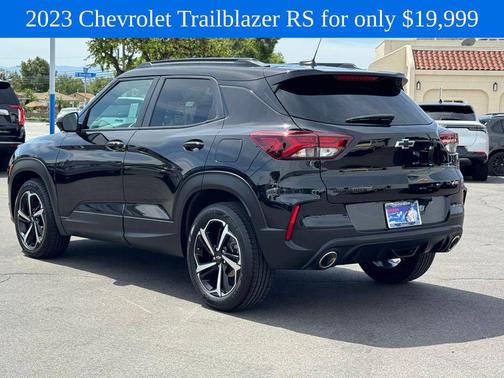 Mosaic Black Metallic 2023 Chevrolet Trailblazer RS