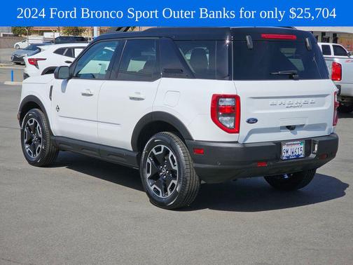 Oxford White 2024 Ford Bronco Sport Outer Banks