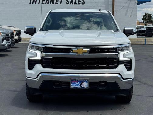 Summit White 2026 Chevrolet Silverado 1500 LT