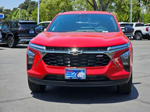 Apex Red 2026 Chevrolet Trax FWD 2RS