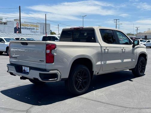 White Sands 2026 Chevrolet Silverado 1500 RST