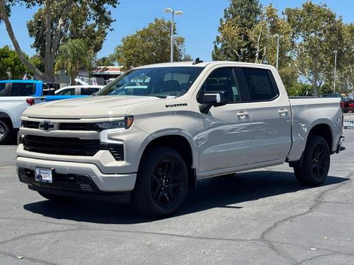 White Sands 2026 Chevrolet Silverado 1500 RST