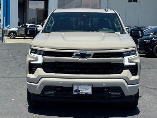 White Sands 2026 Chevrolet Silverado 1500 RST