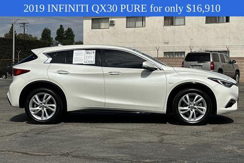 2019 INFINITI QX30 PURE