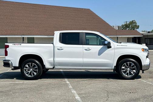 2025 Chevrolet Silverado 1500 LT