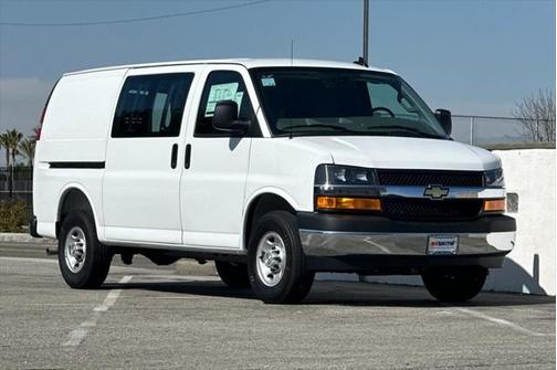 2025 Chevrolet Express 2500 RWD 2500 Regular Wheelbase WT