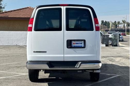 2025 Chevrolet Express 2500 RWD 2500 Regular Wheelbase WT