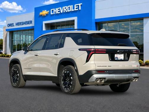 Sandstone Gray 2027 Chevrolet Traverse AWD Z71