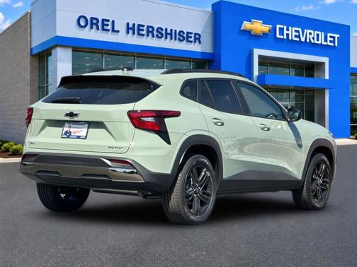Cacti Green 2026 Chevrolet Trax FWD ACTIV