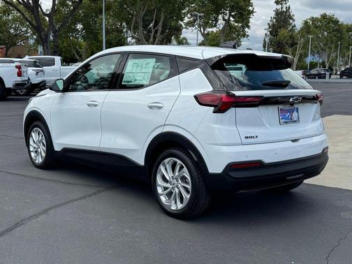 Summit White 2027 Chevrolet Bolt LT FWD