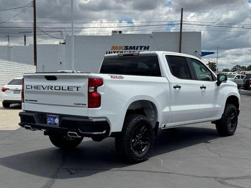 Summit White 2026 Chevrolet Silverado 1500 Custom Trail Boss