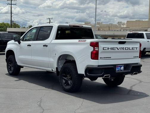 Summit White 2026 Chevrolet Silverado 1500 Custom Trail Boss