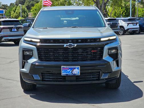 Sterling Gray Metallic 2026 Chevrolet Traverse RS
