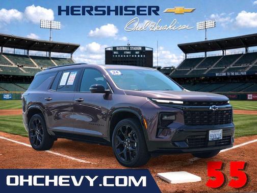 Stardust Metallic 2024 Chevrolet Traverse RS