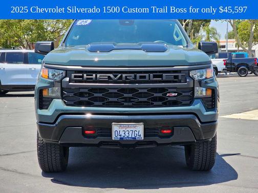 Cypress Gray 2025 Chevrolet Silverado 1500 Custom Trail Boss