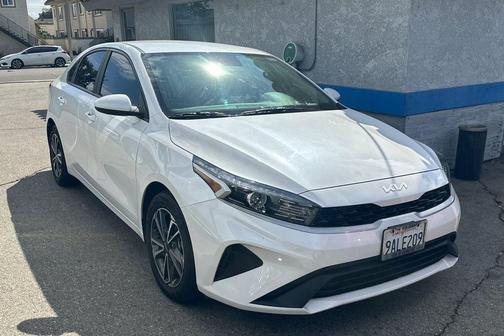 2022 Kia Forte LXS