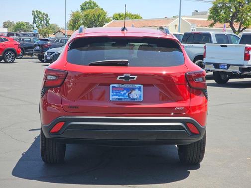 Apex Red 2026 Chevrolet Trax FWD 2RS