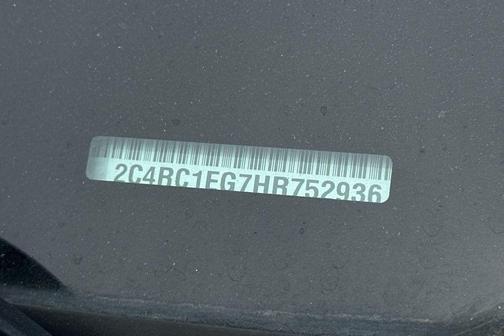 Bright White Clearcoat 2017 Chrysler Pacifica Touring-L