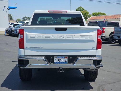 Summit White 2025 Chevrolet Silverado 1500 LT
