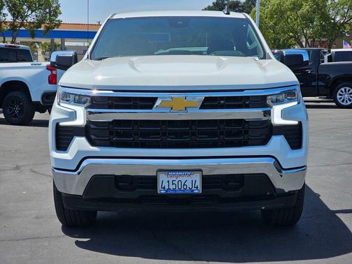 Summit White 2025 Chevrolet Silverado 1500 LT