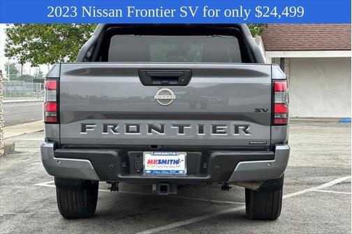 2023 Nissan Frontier SV