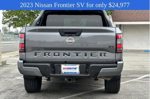 2023 Nissan Frontier SV