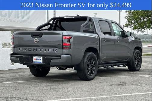 2023 Nissan Frontier SV