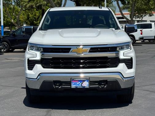 Summit White 2025 Chevrolet Silverado 1500 LT