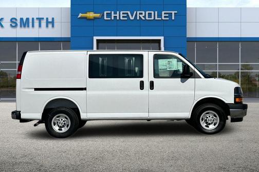 2025 Chevrolet Express 2500 RWD 2500 Regular Wheelbase WT