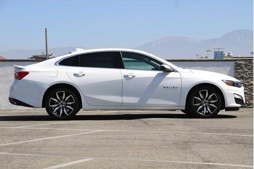 Summit White 2020 Chevrolet Malibu FWD RS
