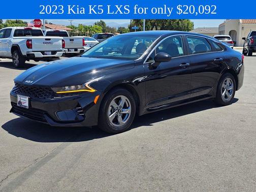 Ebony Black 2023 Kia K5 LXS