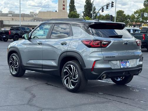 Sterling Gray Metallic 2026 Chevrolet Trailblazer RS