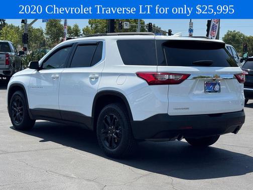 Summit White 2020 Chevrolet Traverse LT Cloth
