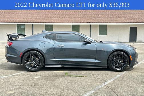 2022 Chevrolet Camaro RWD Coupe LT1