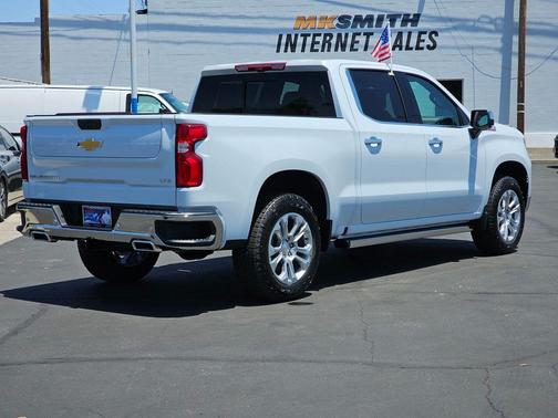 Polar White Tricoat 2026 Chevrolet Silverado 1500 LTZ