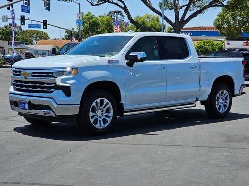 Polar White Tricoat 2026 Chevrolet Silverado 1500 LTZ